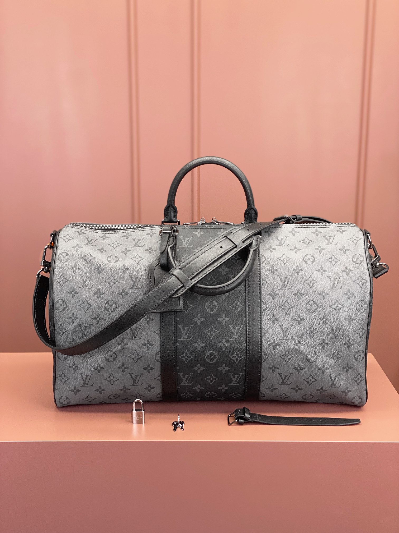 Louis Vuitton KEEPALL BANDOULIÈRE 50 Travel Bag M45392