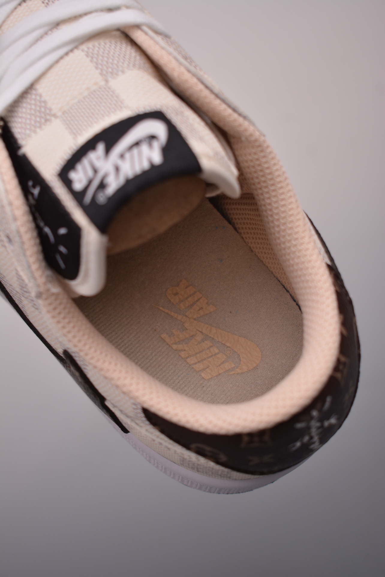 Travis Scott x LV Air Jordan 1 Low three-party collaboration