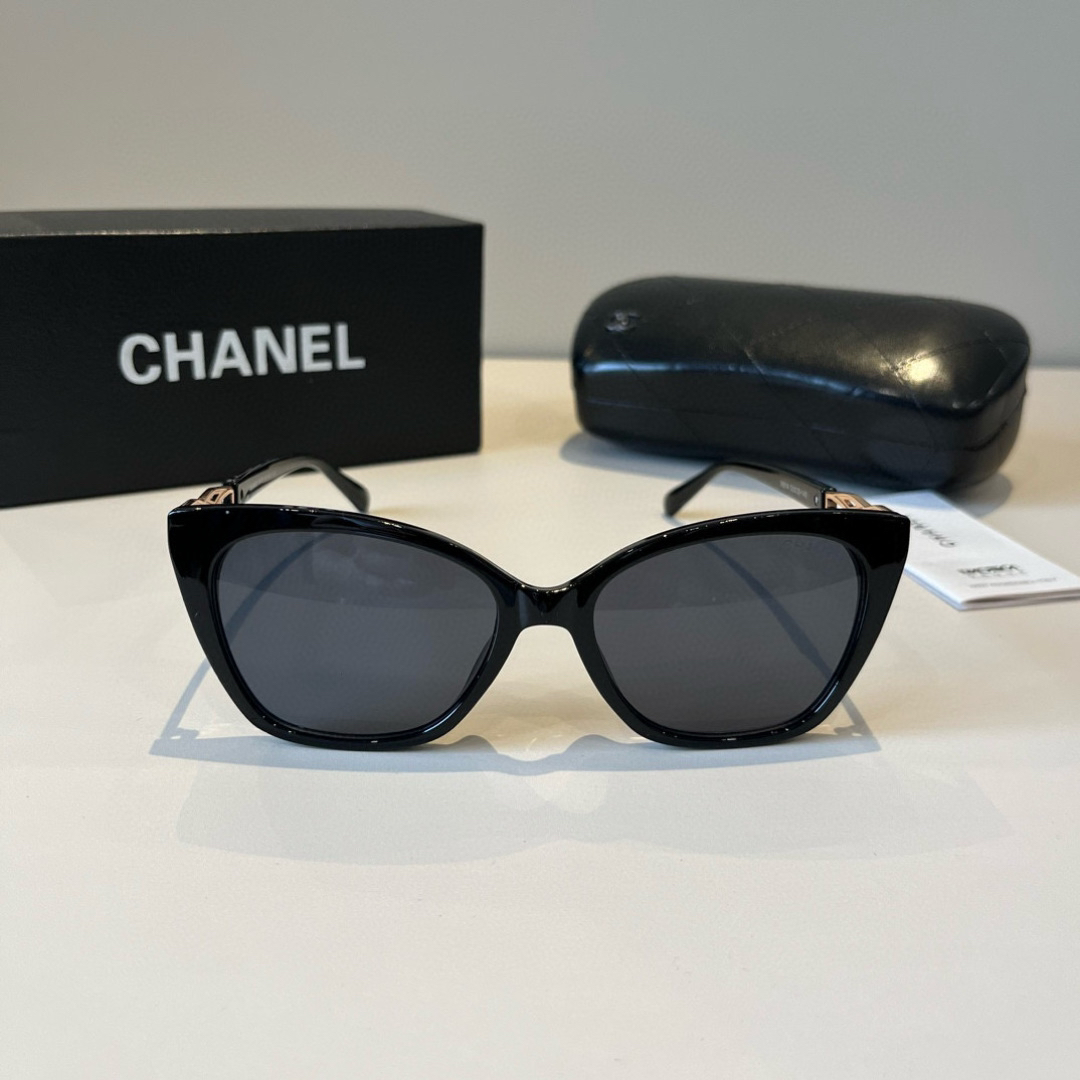 Chanel round frame sunglasses
