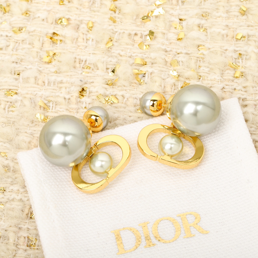 Dior CD pearl earrings