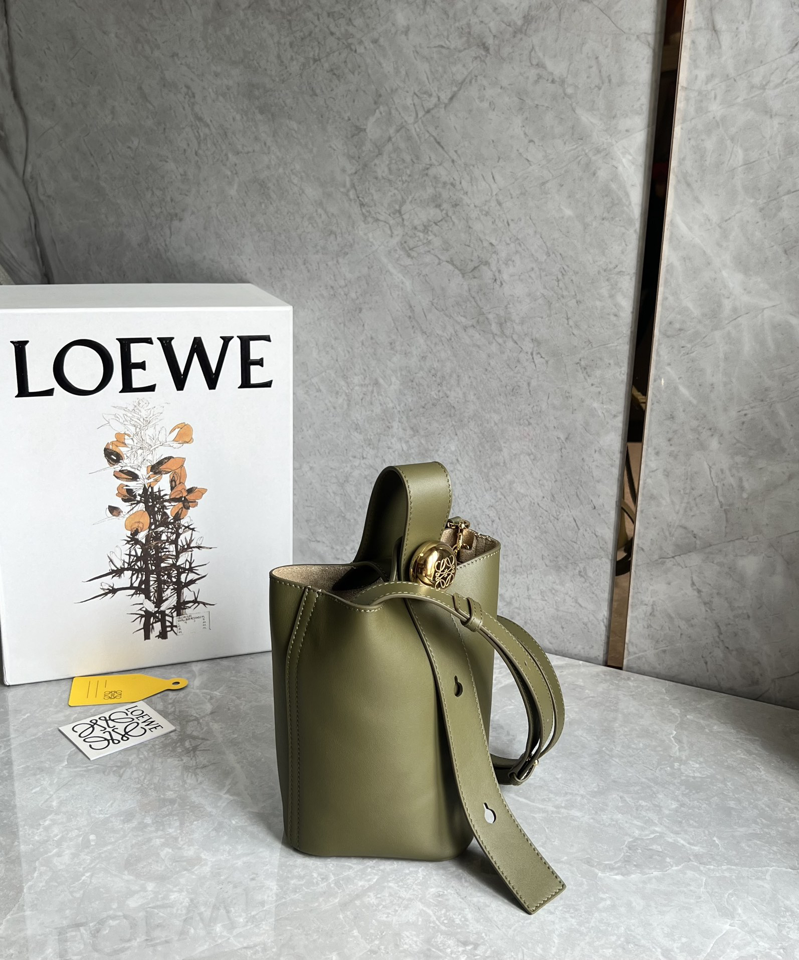 Loewe Pebble mini bucket bag 0705