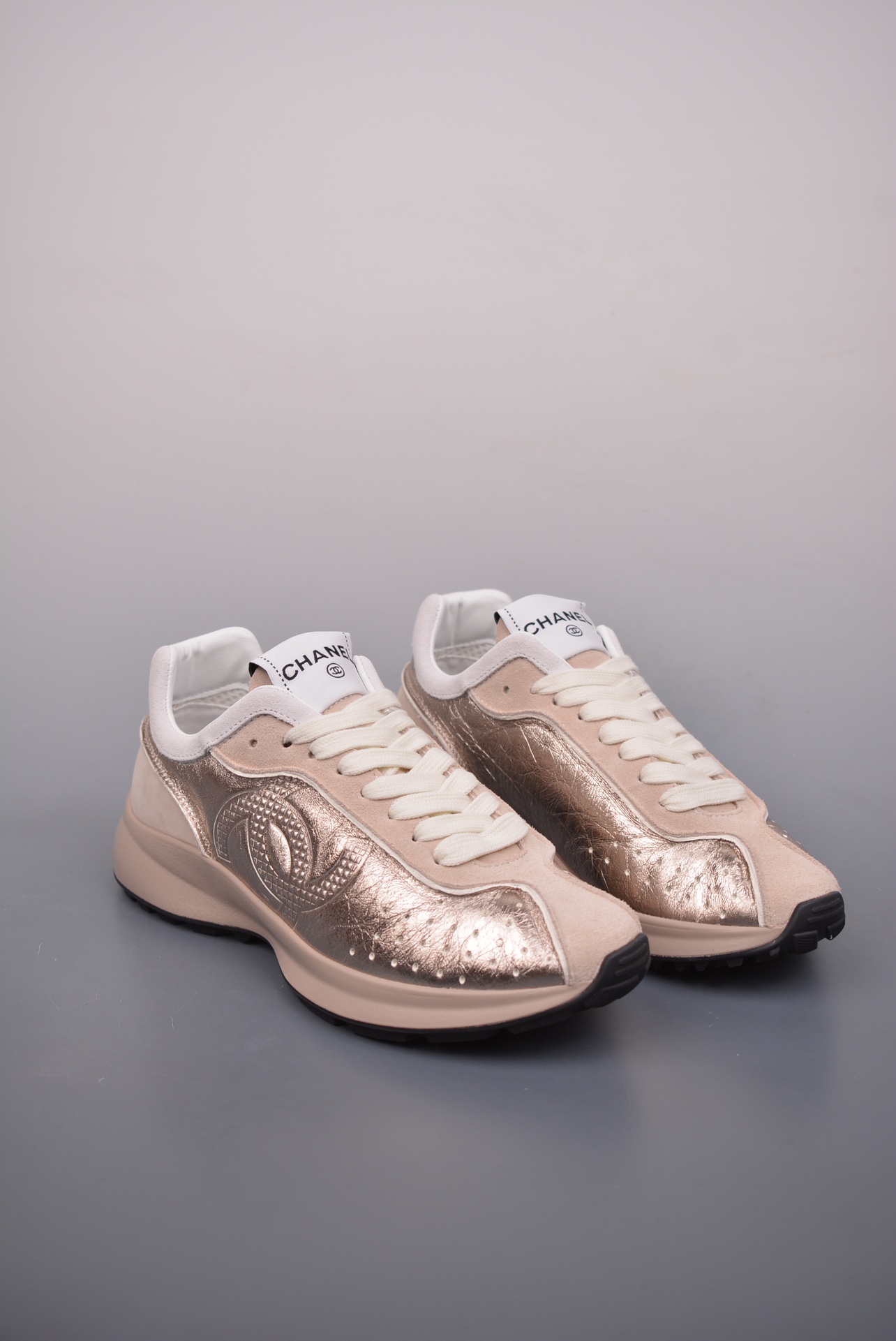 Chanel A25 CC Calfskin Trainers Sneaker Rose Gold