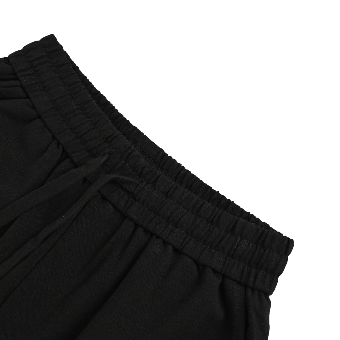 Moncler 24ss lettering print pocket logo shorts