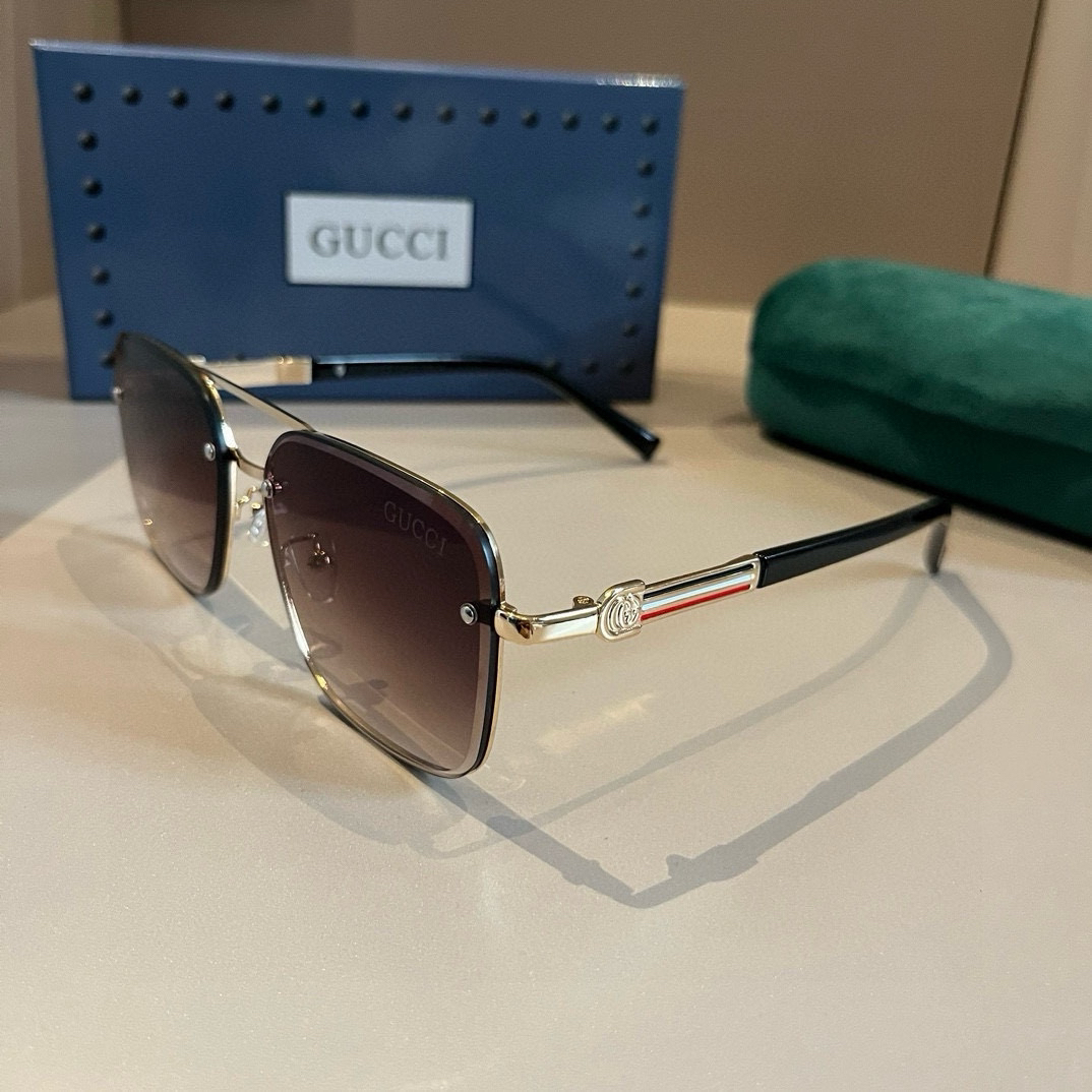 Gucci Square Frame Sunglasses