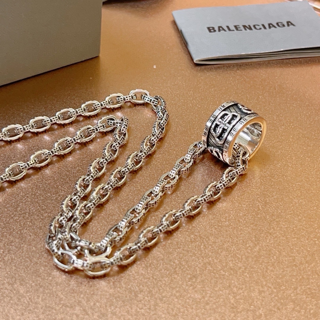 Balenciaga Ring Chain Vintage Necklace