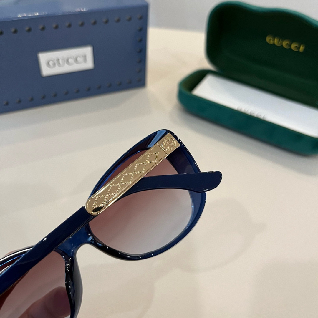 Gucci Round Frame Sunglasses