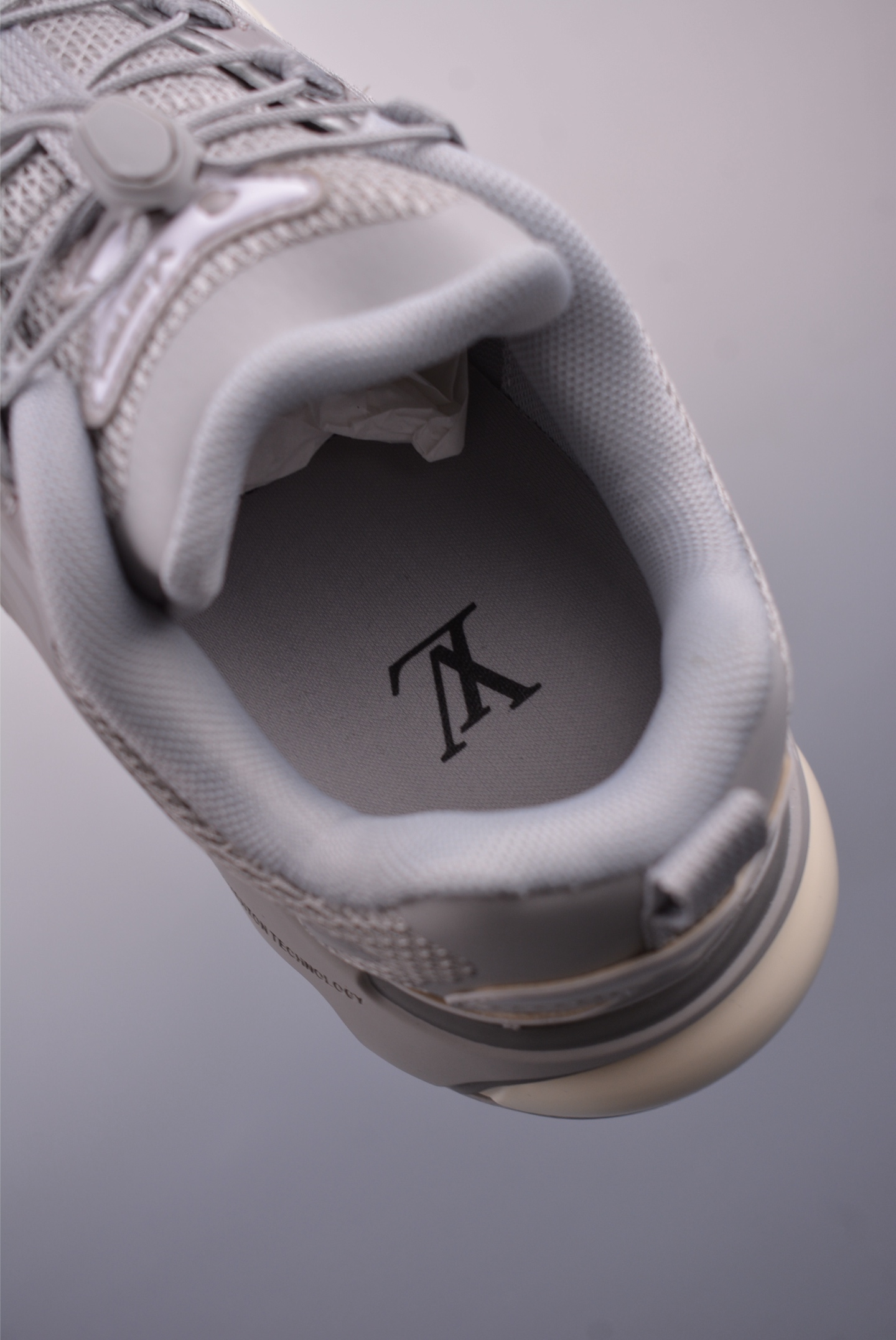 Louis Vuitton Runner Tatic “Gray” 1AHA87