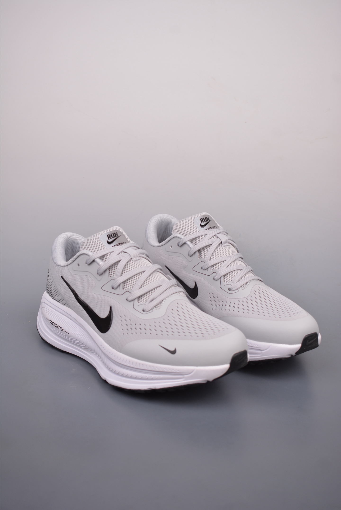 Nike Air Zoom Vomero 18X Grey and Black Hook HM2519-372