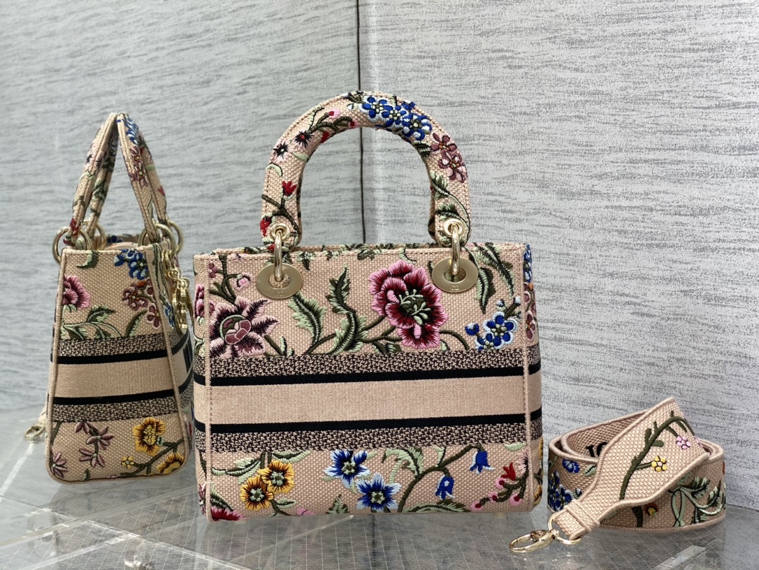 Dior Winter Garden Series Lady Embroidered Handbag 6605