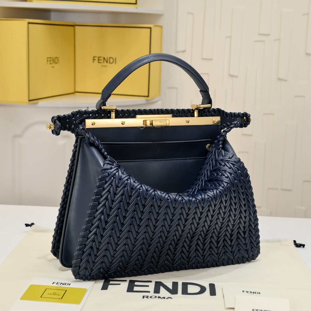 FENDI Iconic ekaboo ISeeU Large Bag 3317