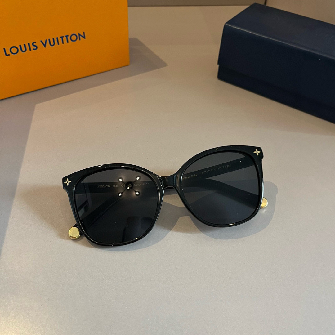 Louis Vuitton Square Frame Sunglasses
