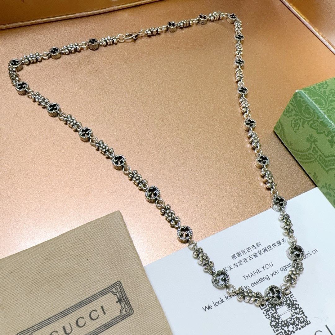 Gucci Anger Forest series new GG flower vintage necklace