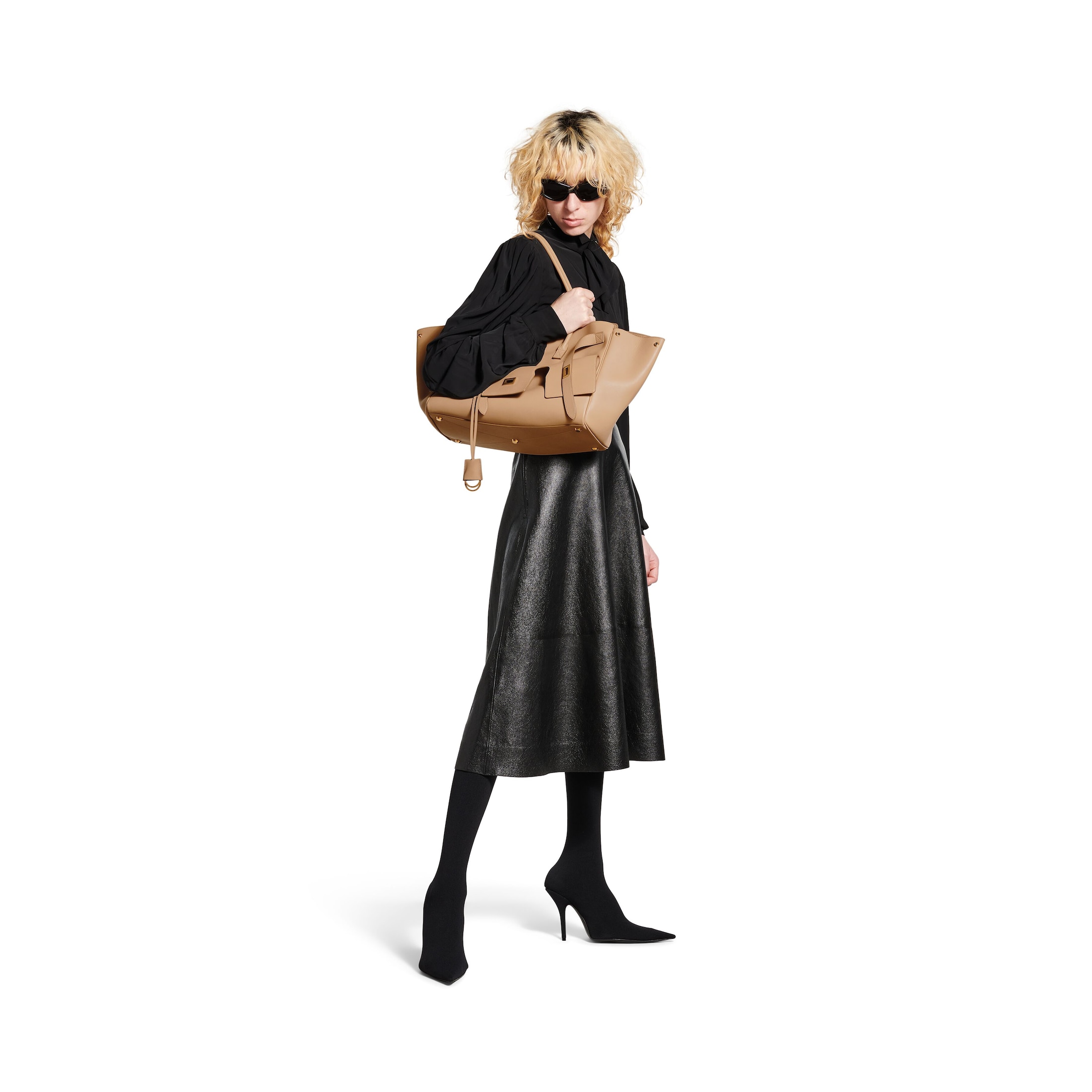 Balenciaga Bel Air Carry All Bag Medium 8054812ABAV1000