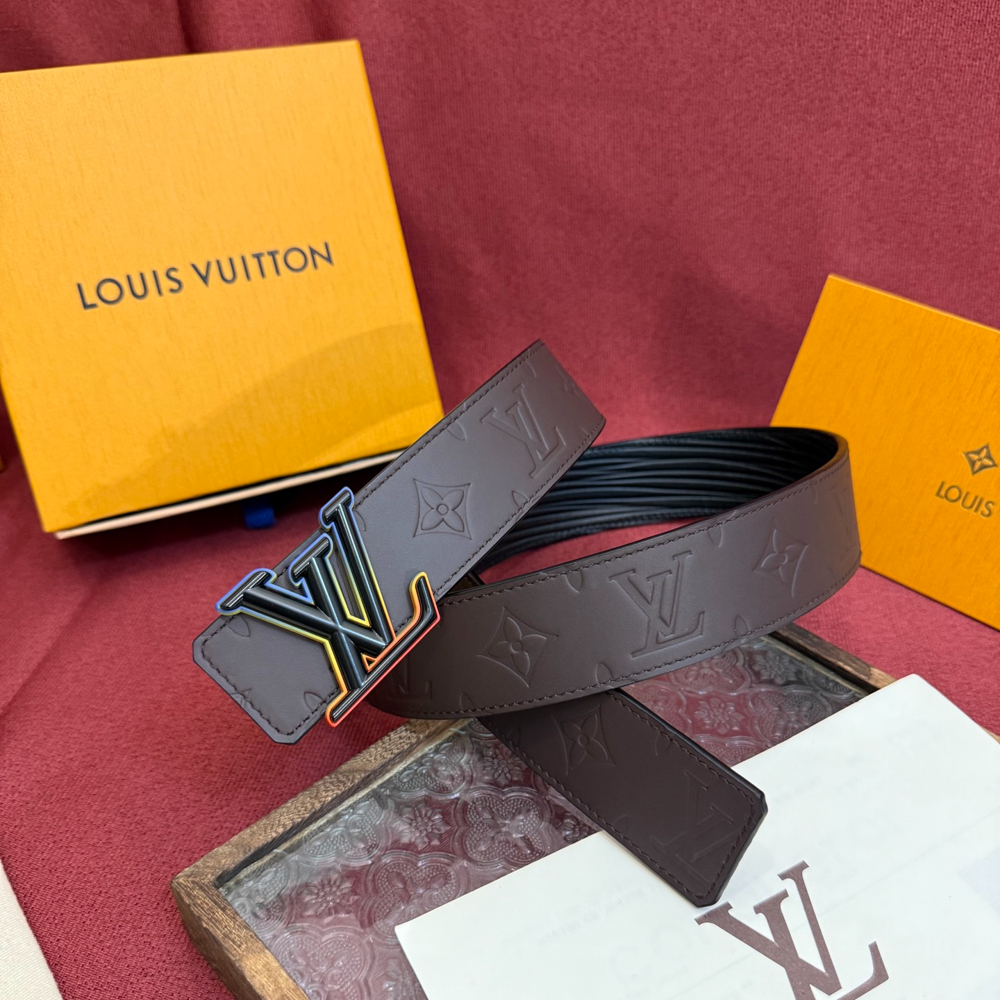 Louis Vuitton Classic Embossed Double-Sided Men's Belt 4CM Width