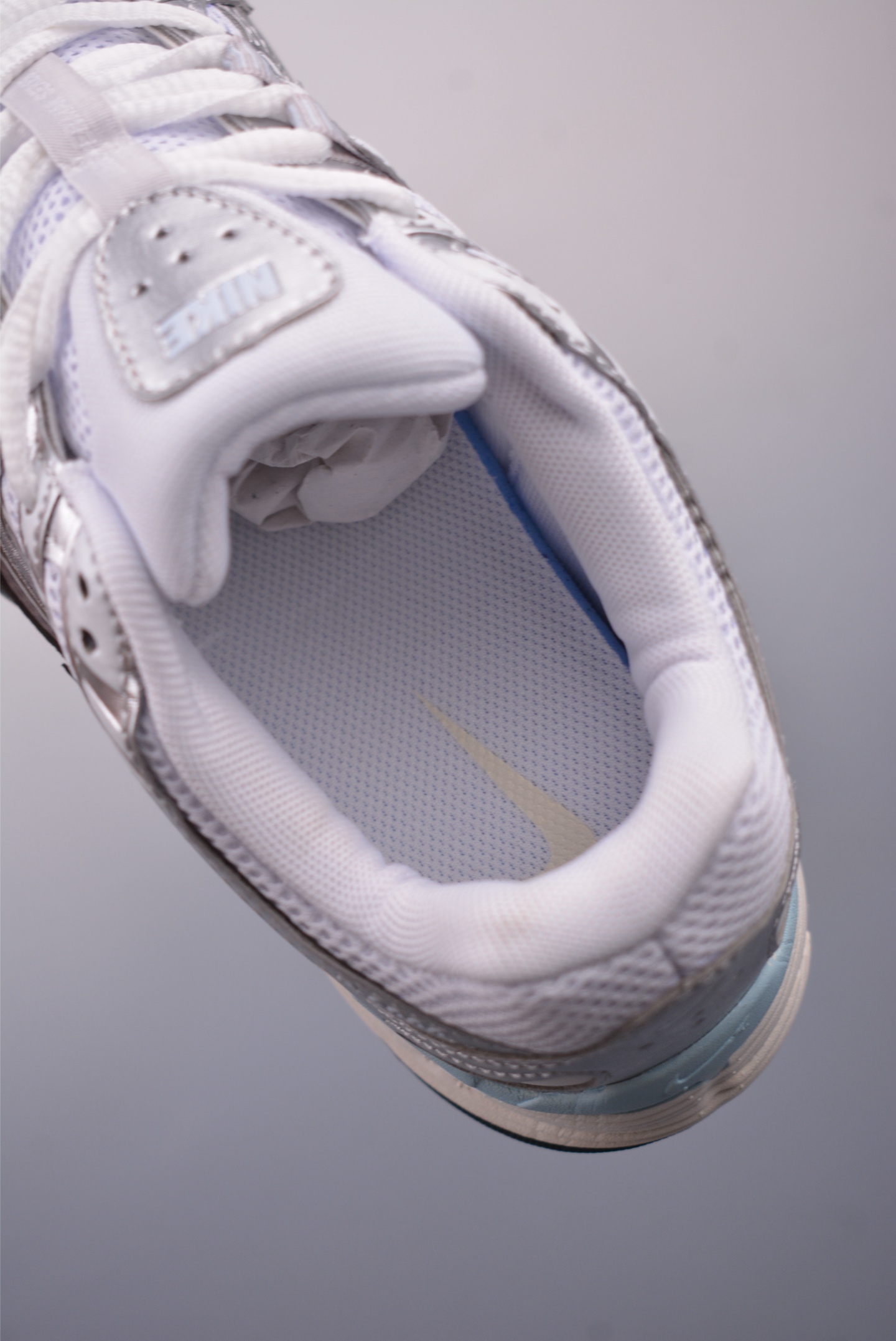 Nike Initiator Running Shoes Metallic Silver White Blue BV1021-106