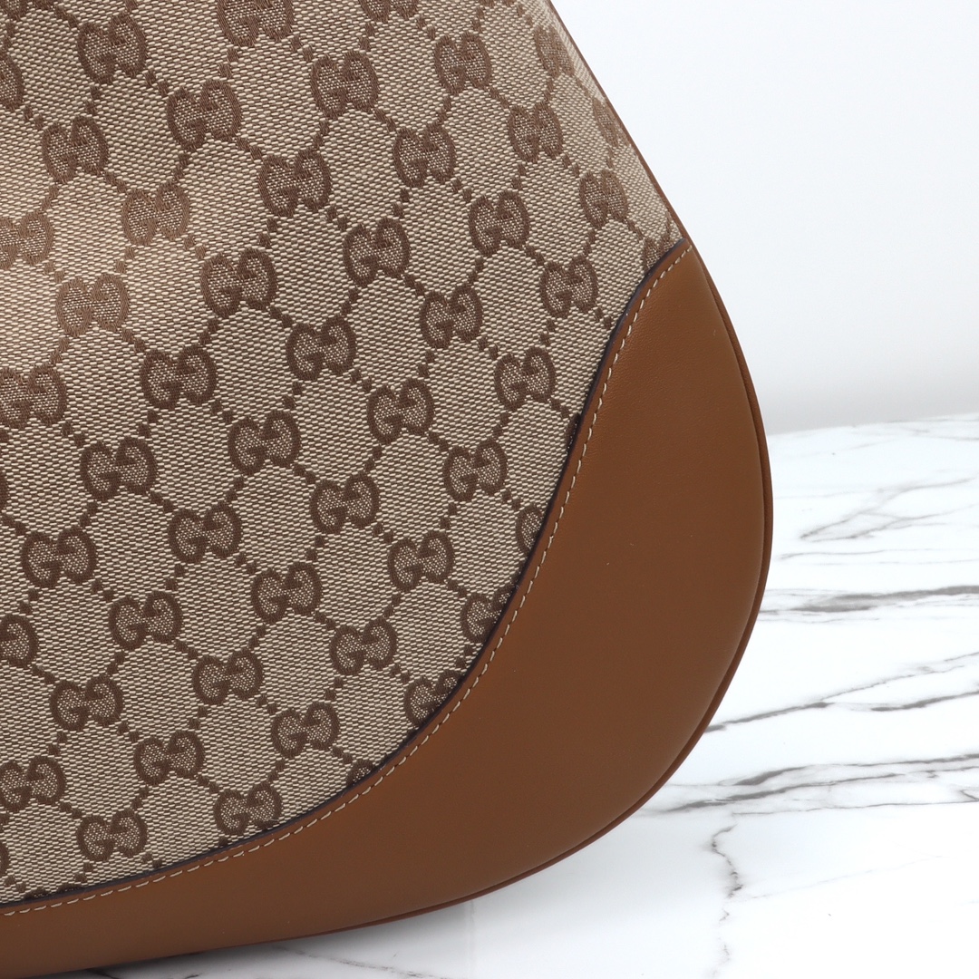 Gucci B large shoulder bag ‎815924 HAAKG 9755