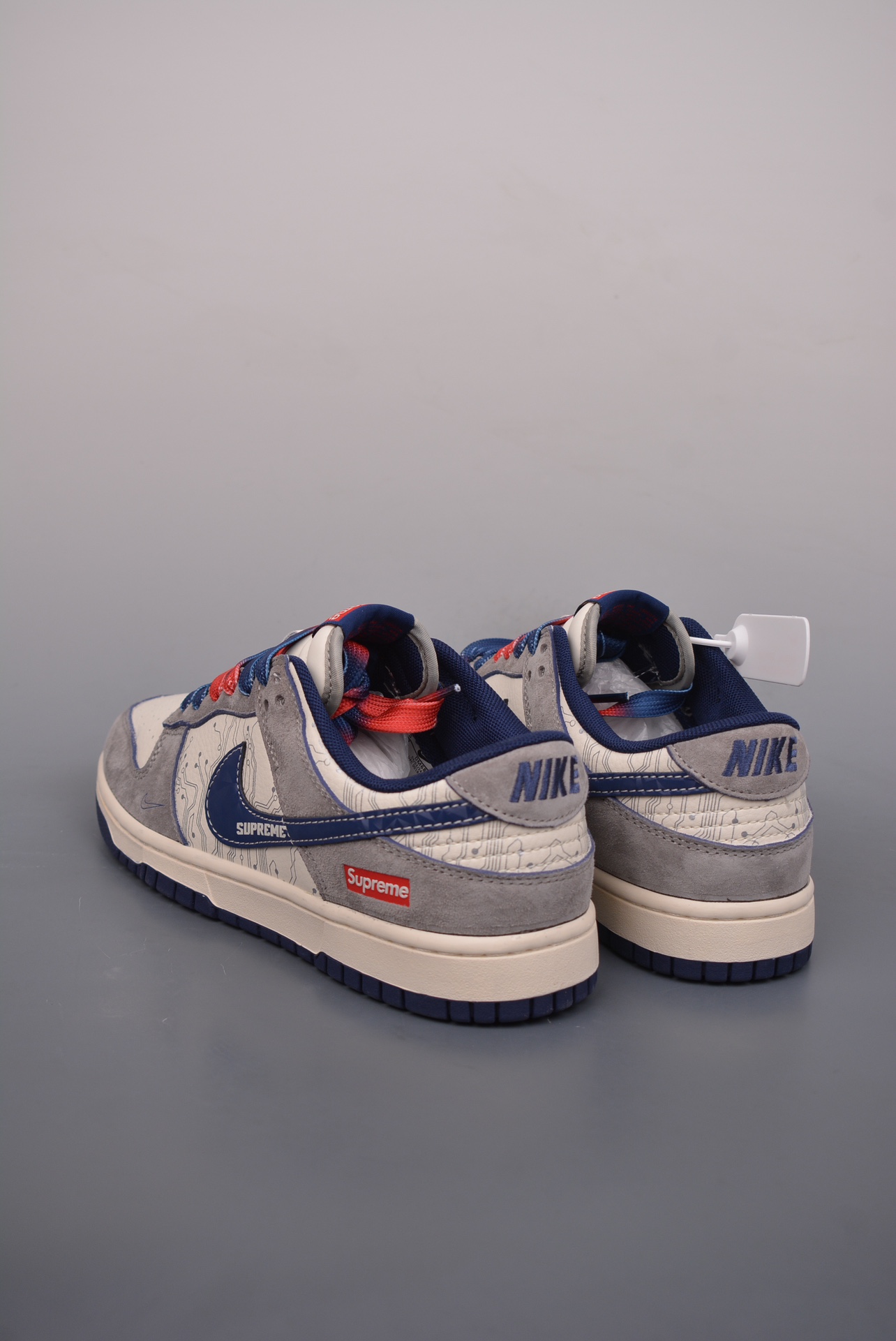 Supreme x Nike By You SB Dunk Low Retro SP Dark Grey Beige Blue DM6868-005