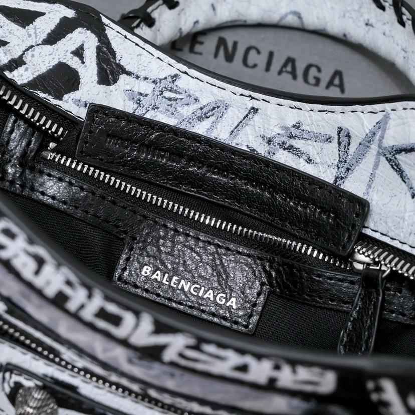 Balenciaga le cagole series underarm bag