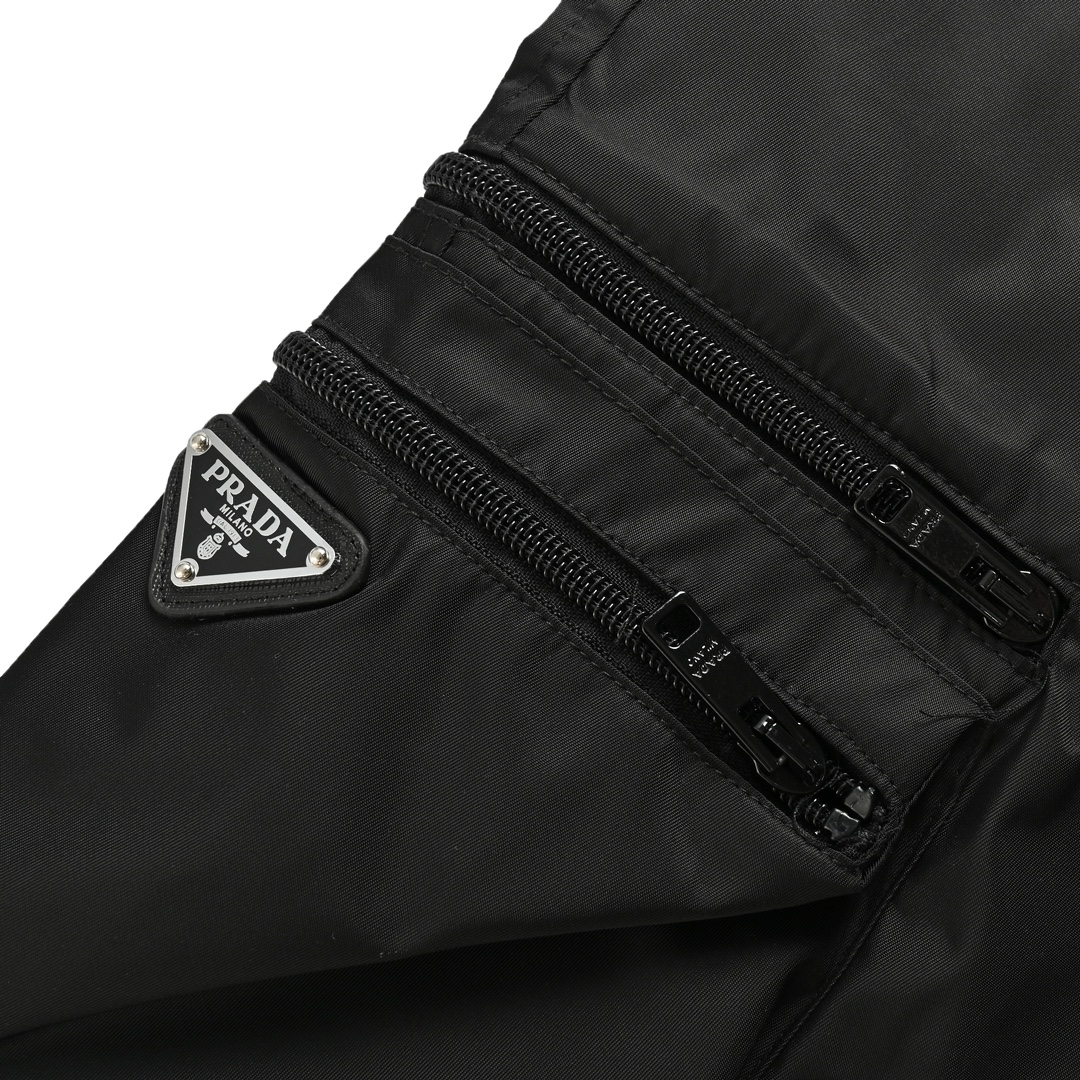Prada 24ss triangle logo multi-purpose cargo shorts