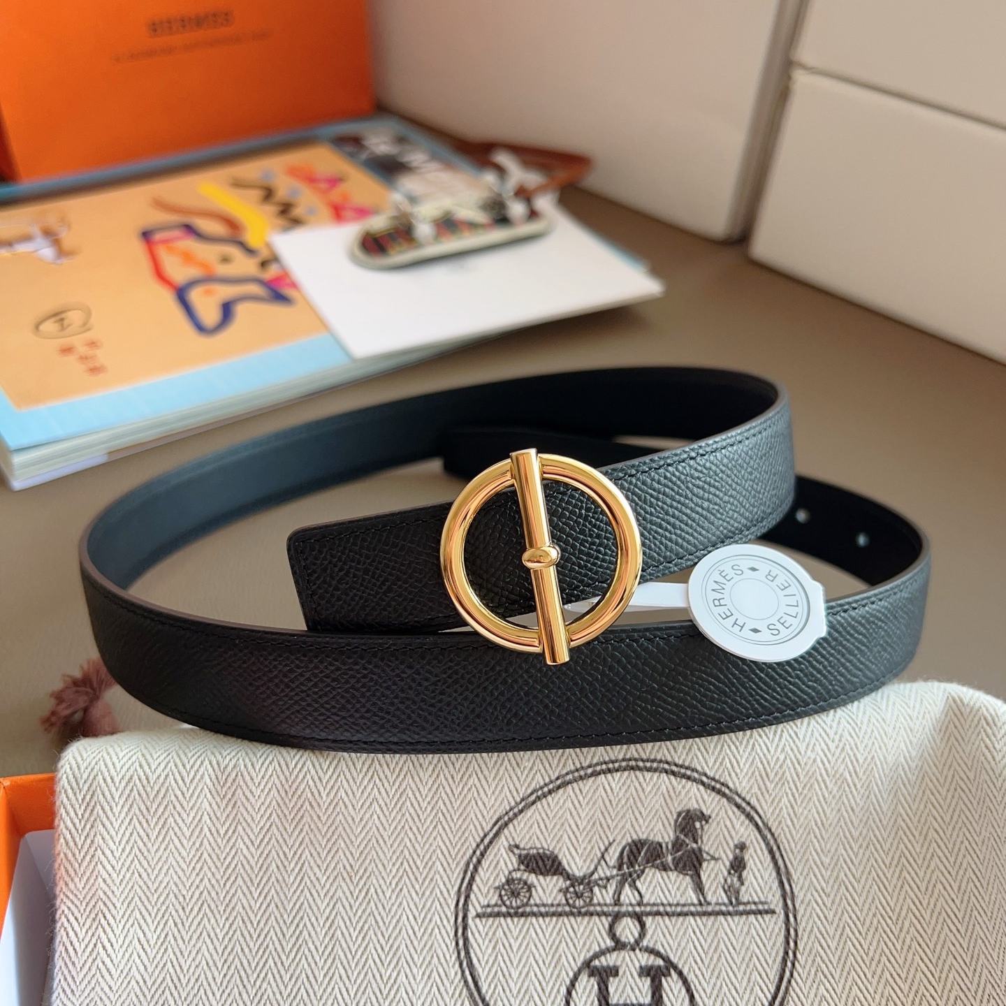 Hermès 2025 New Women's Double-Sided Belt 2.4cm Width