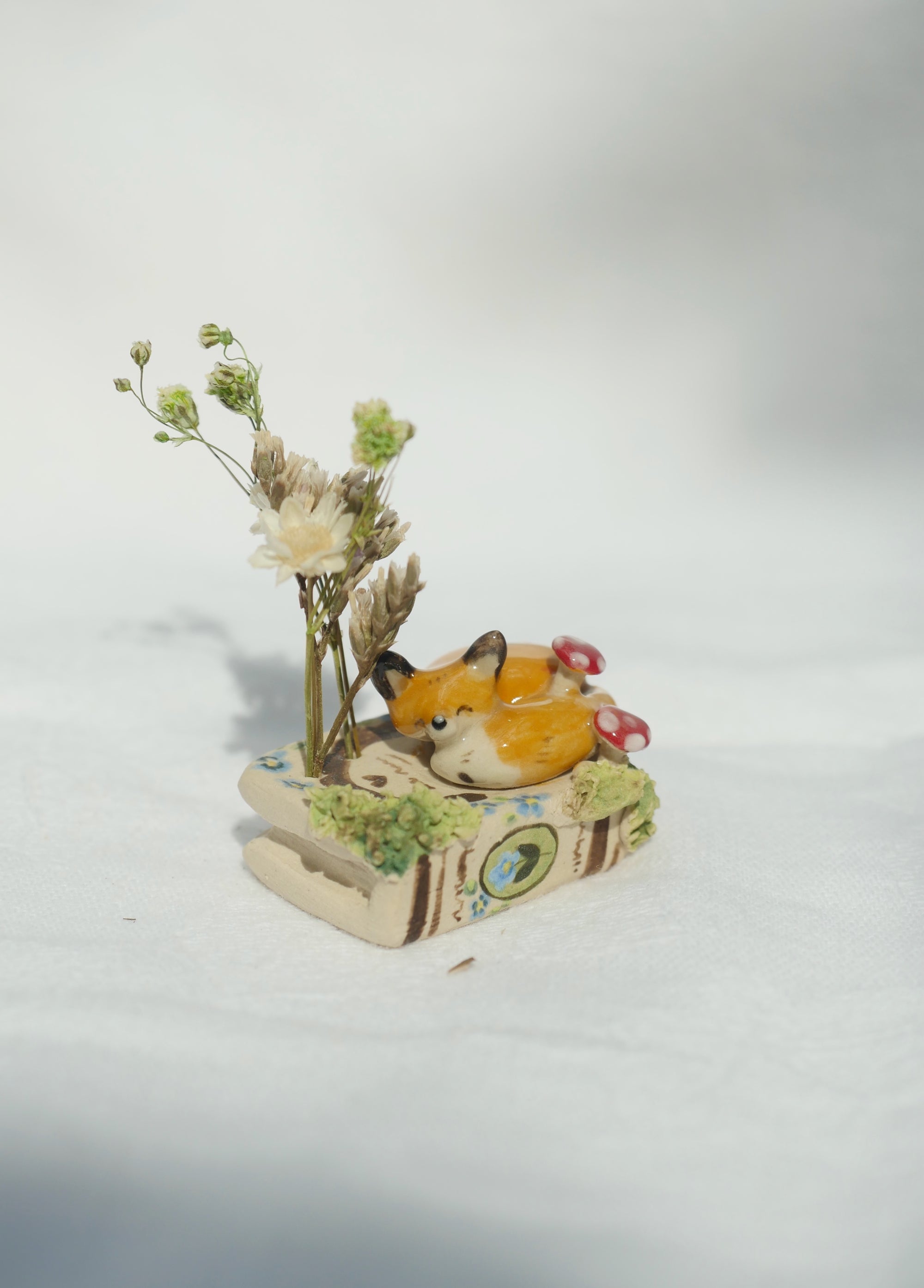 🔥ON SALE 59% OFF🔥Animal Book Dried Flower Miniature Sculpture