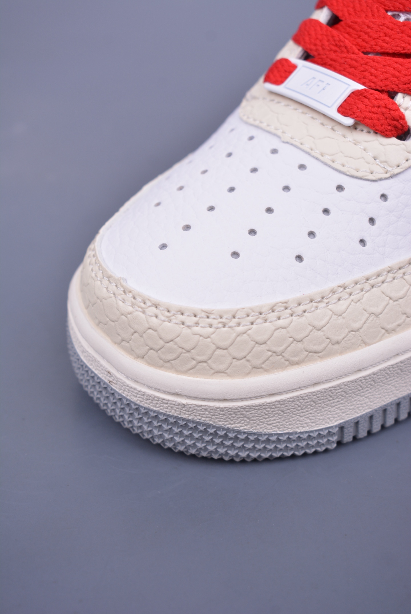 Nike Air Force 1 07 Low Sneakers Off-White and Red Snake Year Limited Edition DX2678-100