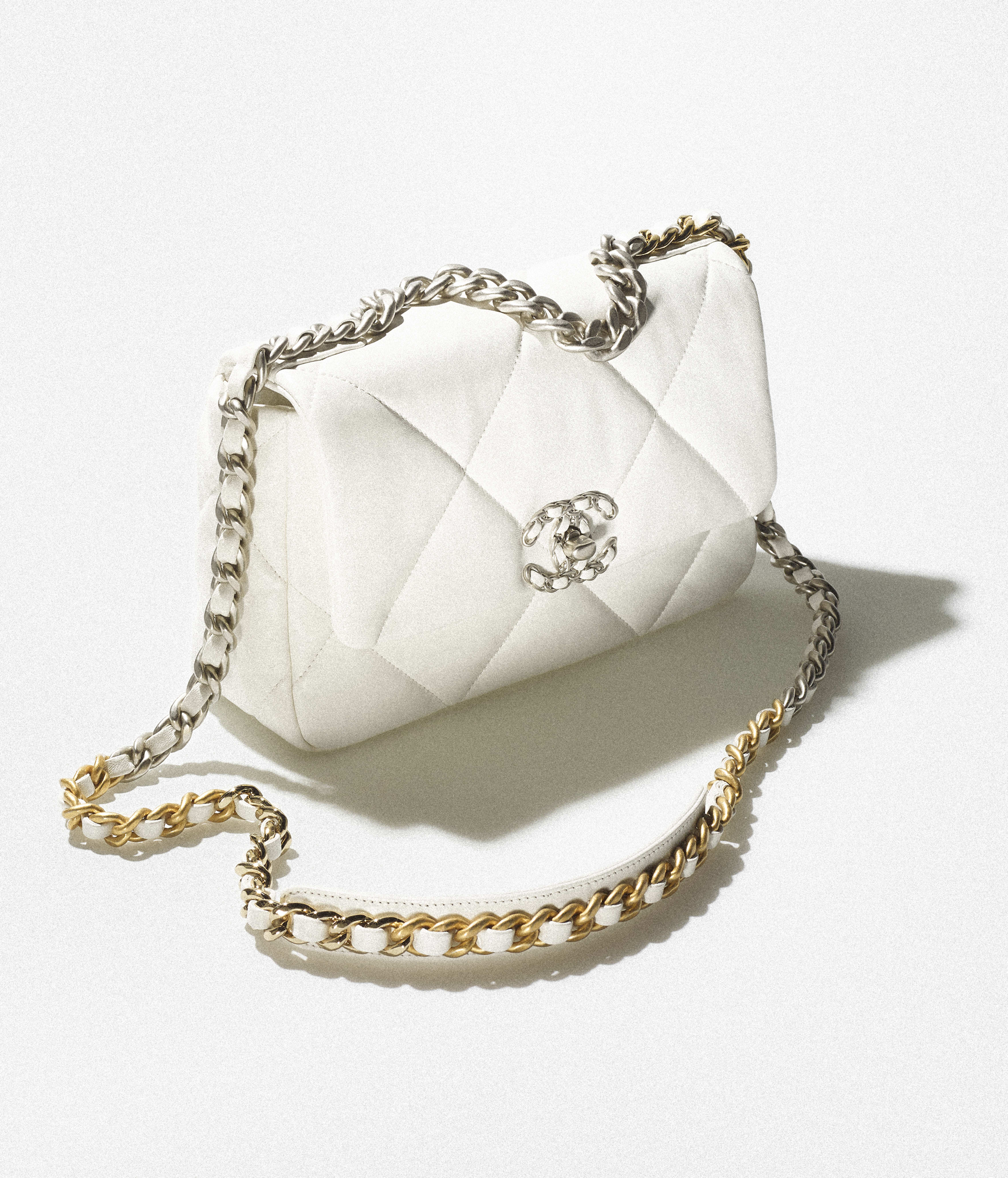 CHANEL 19 Handbag Shiny Lambskin, Gold-Tone, Silver-Tone & Ruthenium-Finish Metal White AS1160-B07327-10601