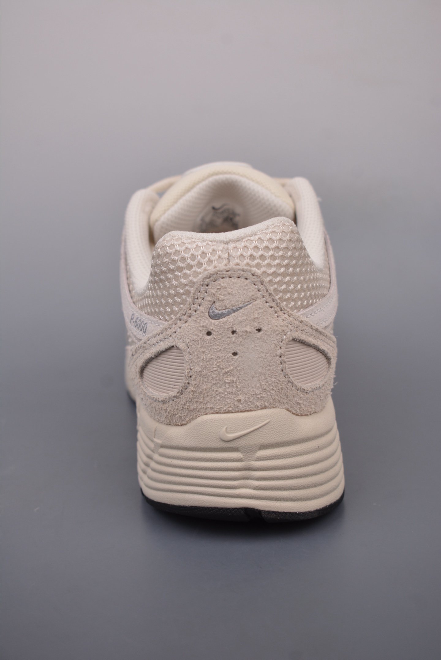 Nike Initiator Running Off-White HF0015-100