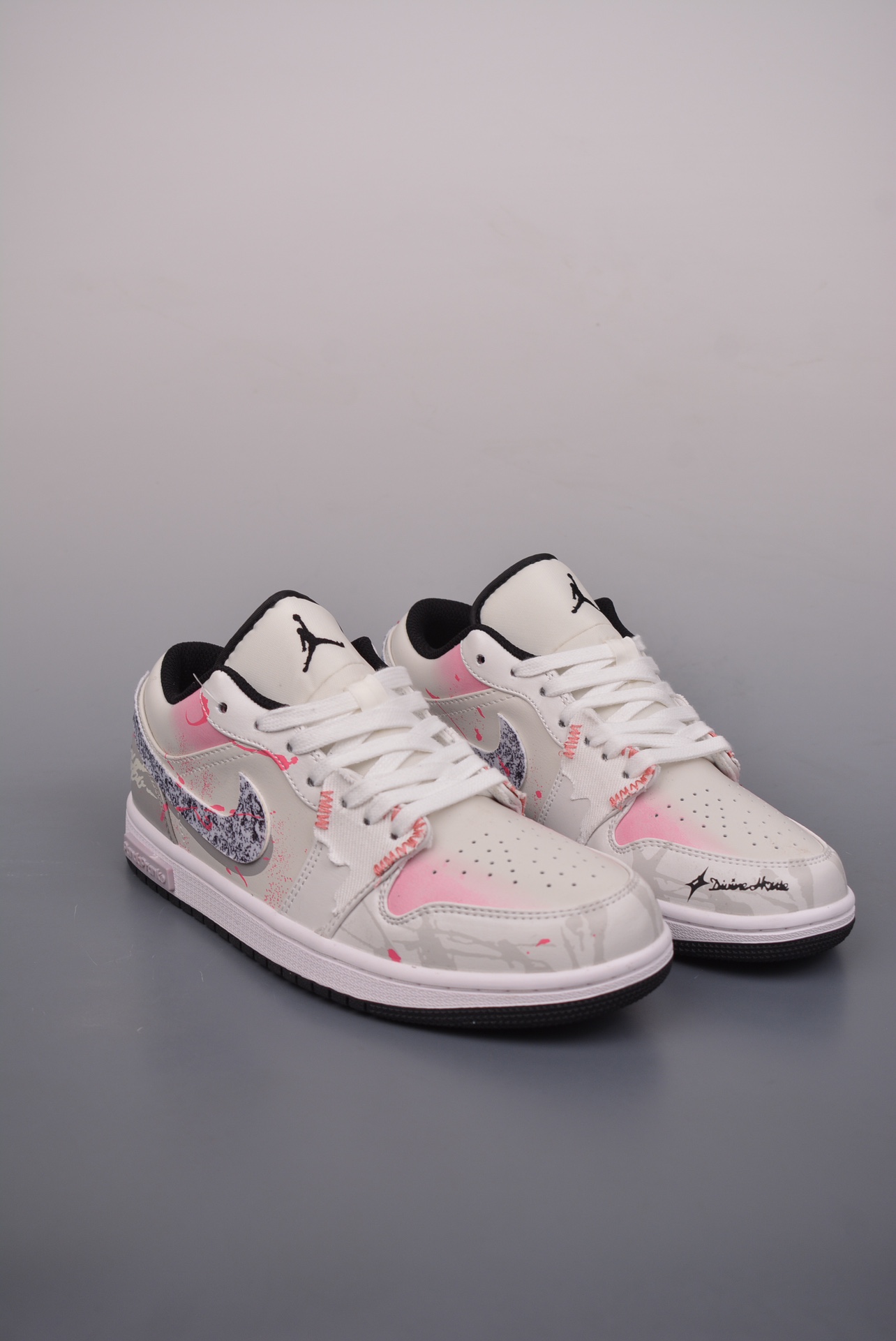 Nike Air Jordan 1 Low Fireworks Glow White Powder Graffiti 553558-132