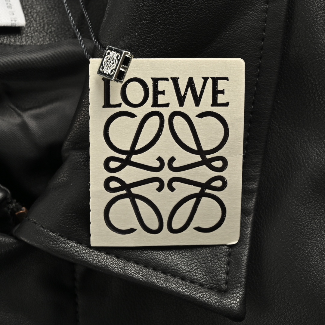 Loewe 24Fw single pocket zipper button leather jacket