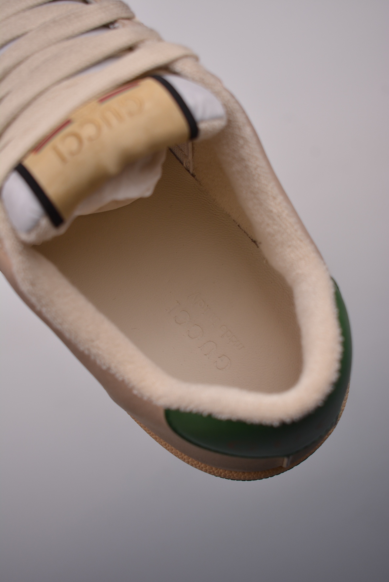Gucci Screener GG Sneaker Low Off-White Perforated Distressed 546163 0YI20 9582