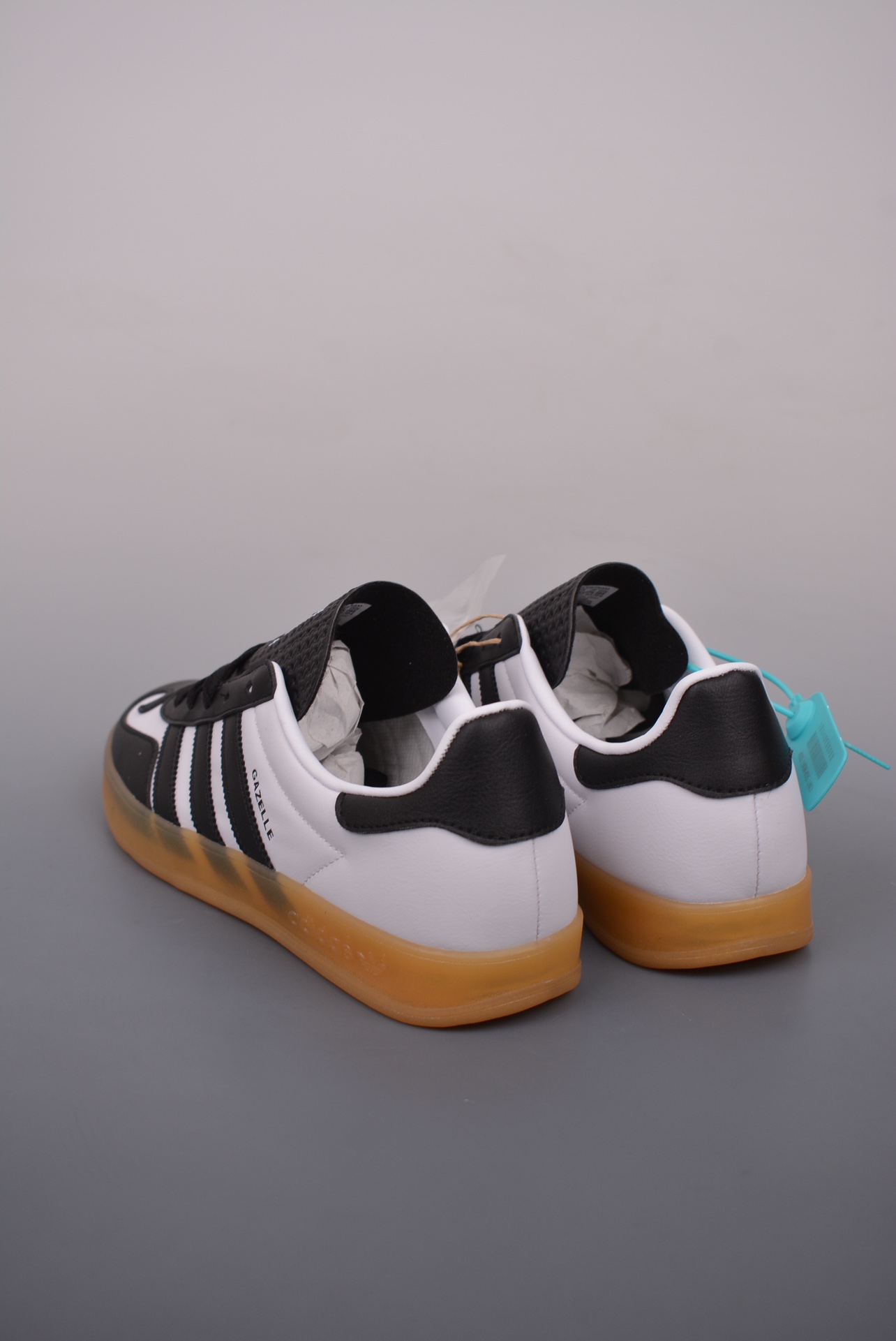 Adidas Gazelle Indoor TrainersGatsin Pack IH9990