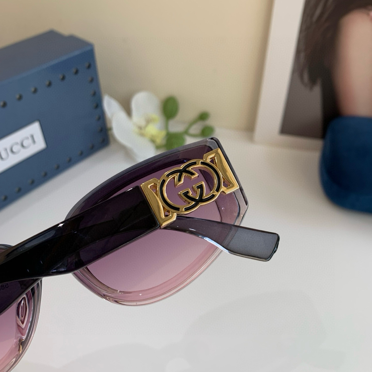 Gucci Round Frame Sunglasses