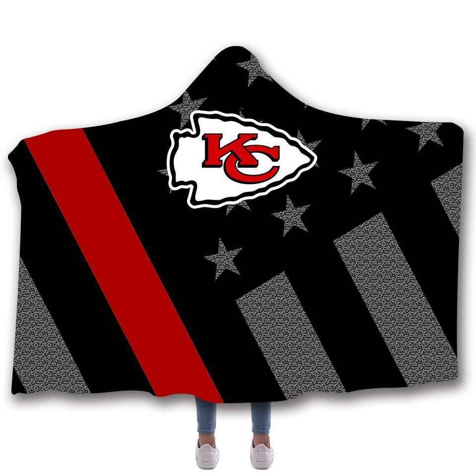 KANSAS CITY CHIEFS CLASSIC 3D HOODED BLANKET