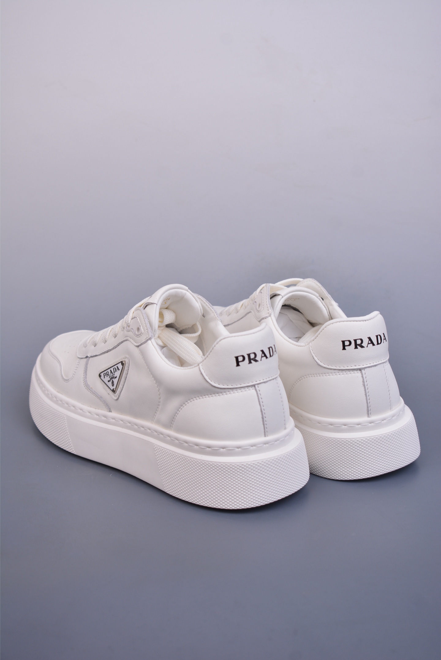 Prada PRAX 01 Triangle Logo Leather Sneakers Triangle Series Sports Shoes White 3D968M
