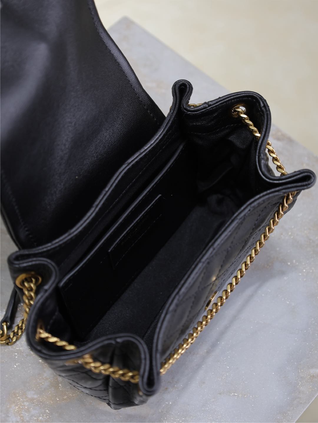 Yves Saint Laurent Mini Nolita Chain Bag 672738