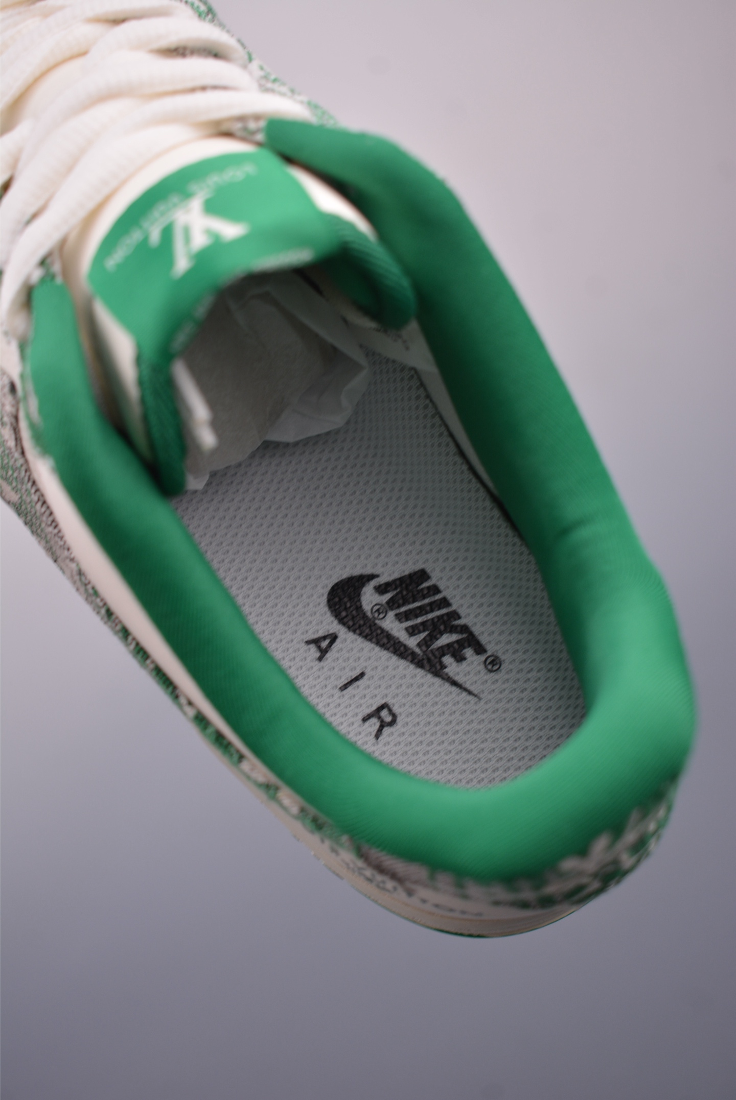 Louis Vuitton x Nike Air Force 1 07 LV8 Low Sneakers White and Green Print SC9207-538