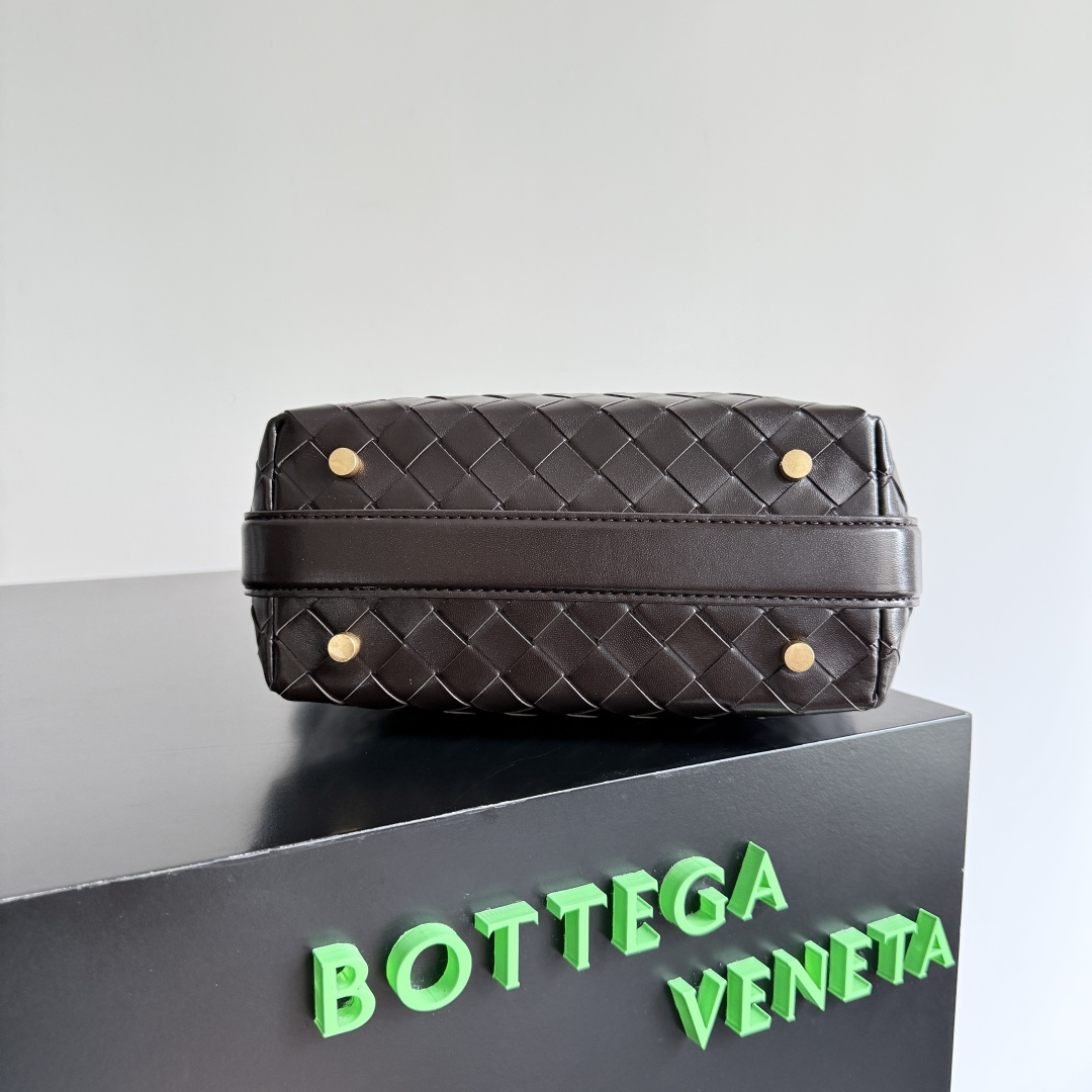 Bottega Veneta Year of the Snake Limited Edition Wallace Handbag 754443