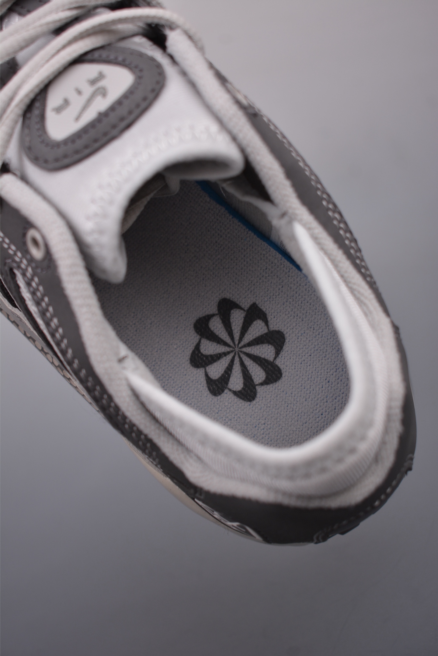 Nike ACG Air Exploraid Dark Grey  FJ1920-202