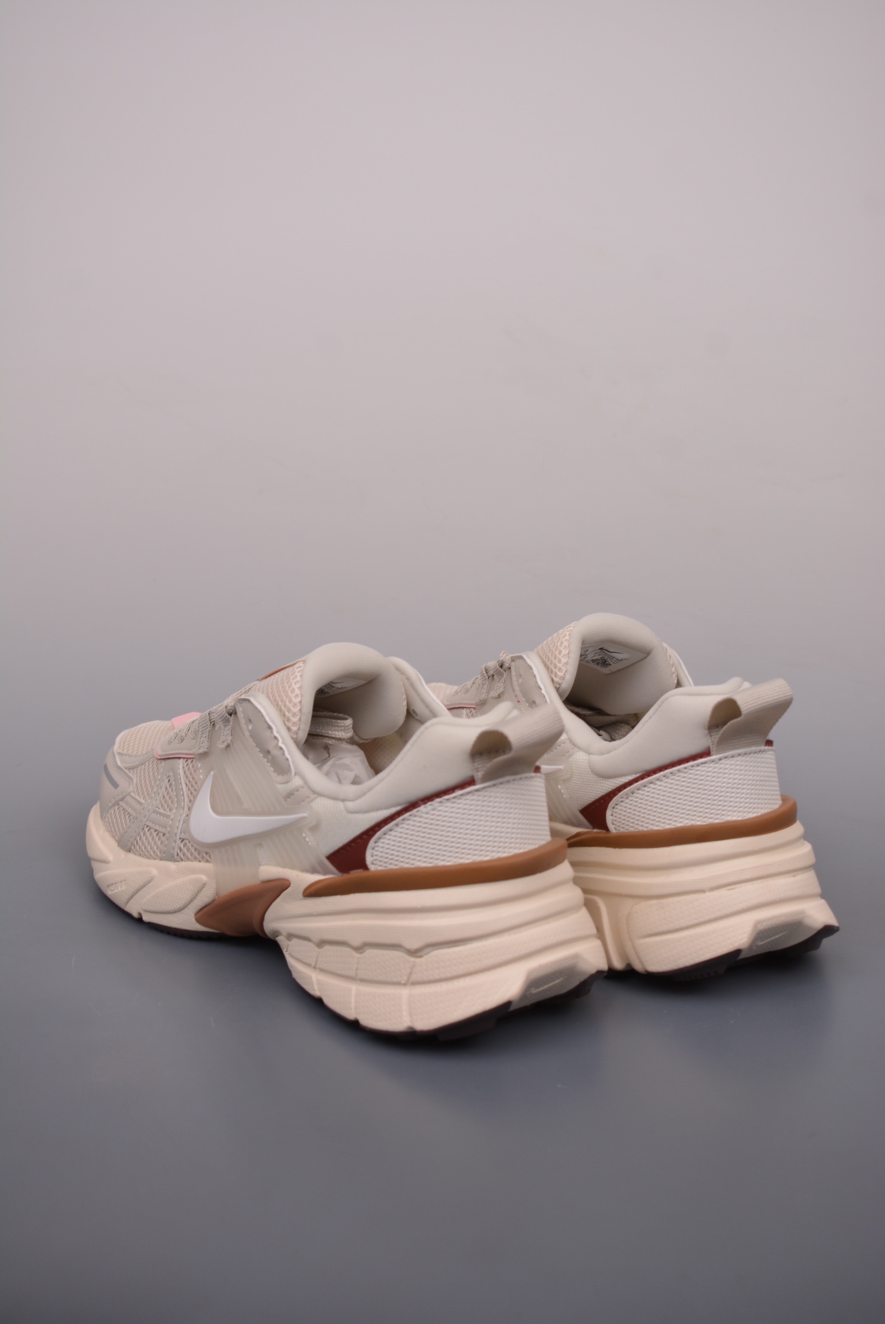 NIKE V2K Runtekk Beige Grey FN0738-107