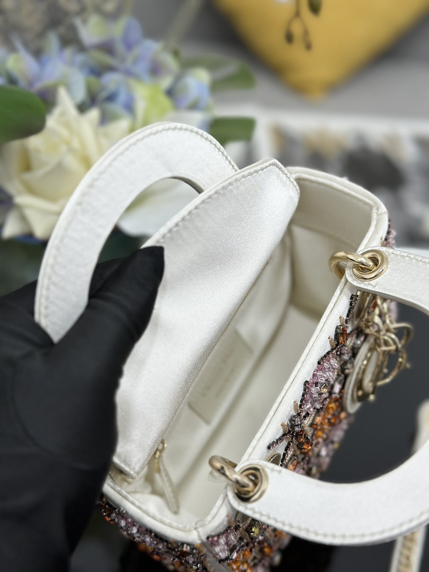 Dior Lady three-grid embroidery white and green diamonds horizontal version Princess Diana bag M0505