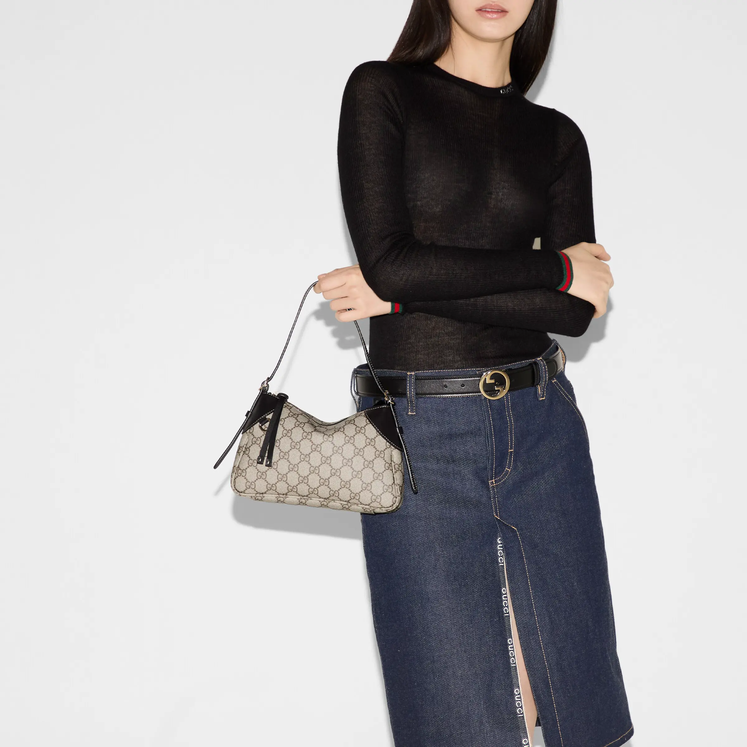 Gucci GG Emblem small shoulder bag815218 FAEAA 9765