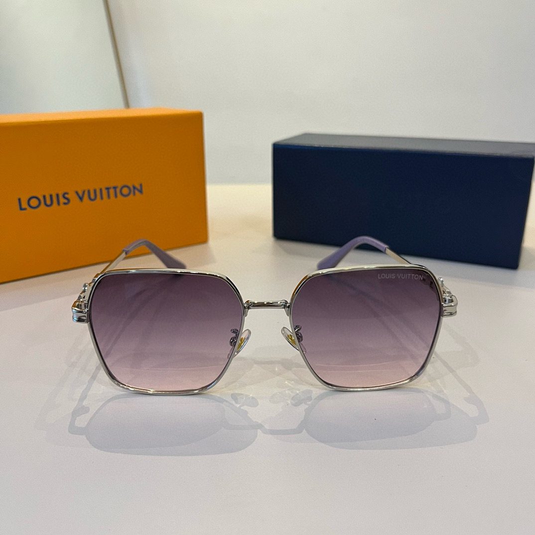 Louis Vuitton Round Frame Sunglasses