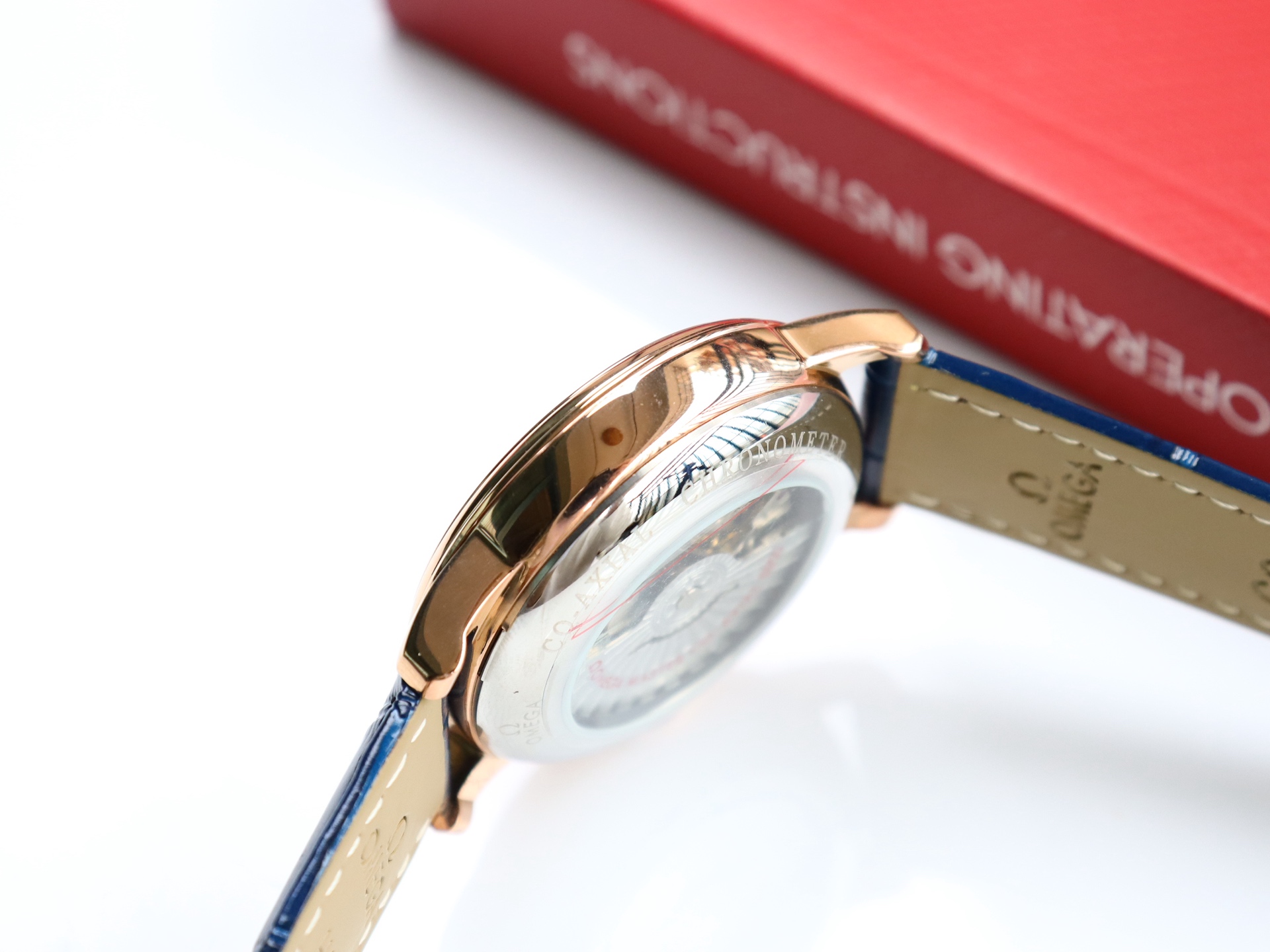 Omega De Ville series two-hand semi-mechanical men's watch