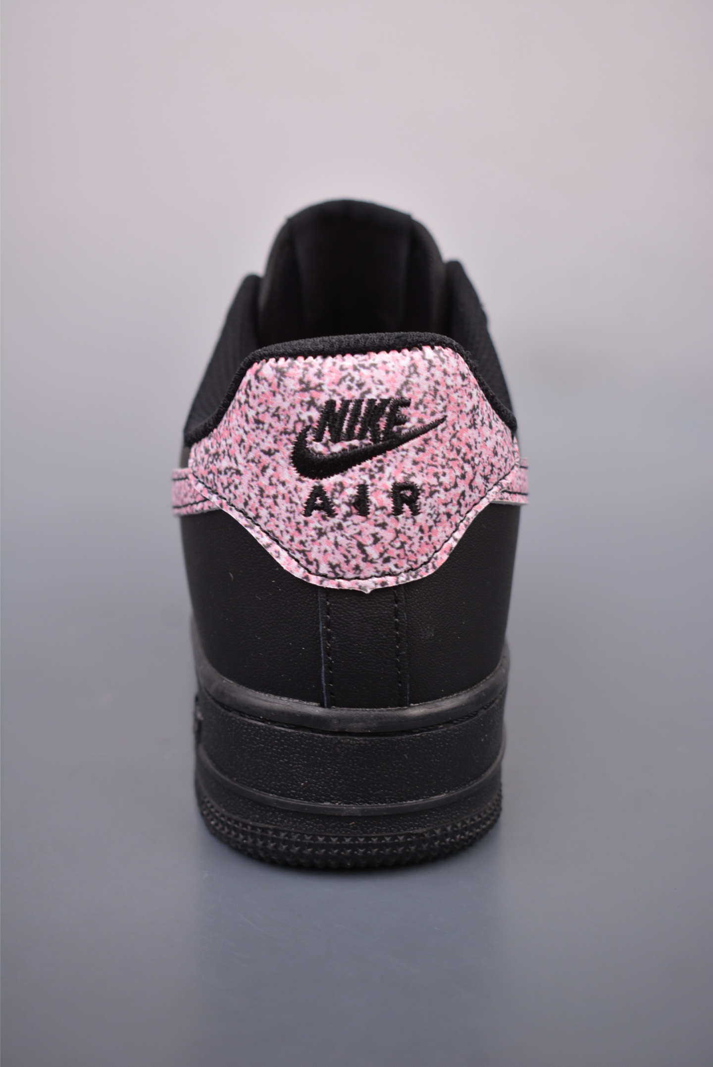 Nike Air Force 1’07 Low Leather Black Pink Hook CW2288-001