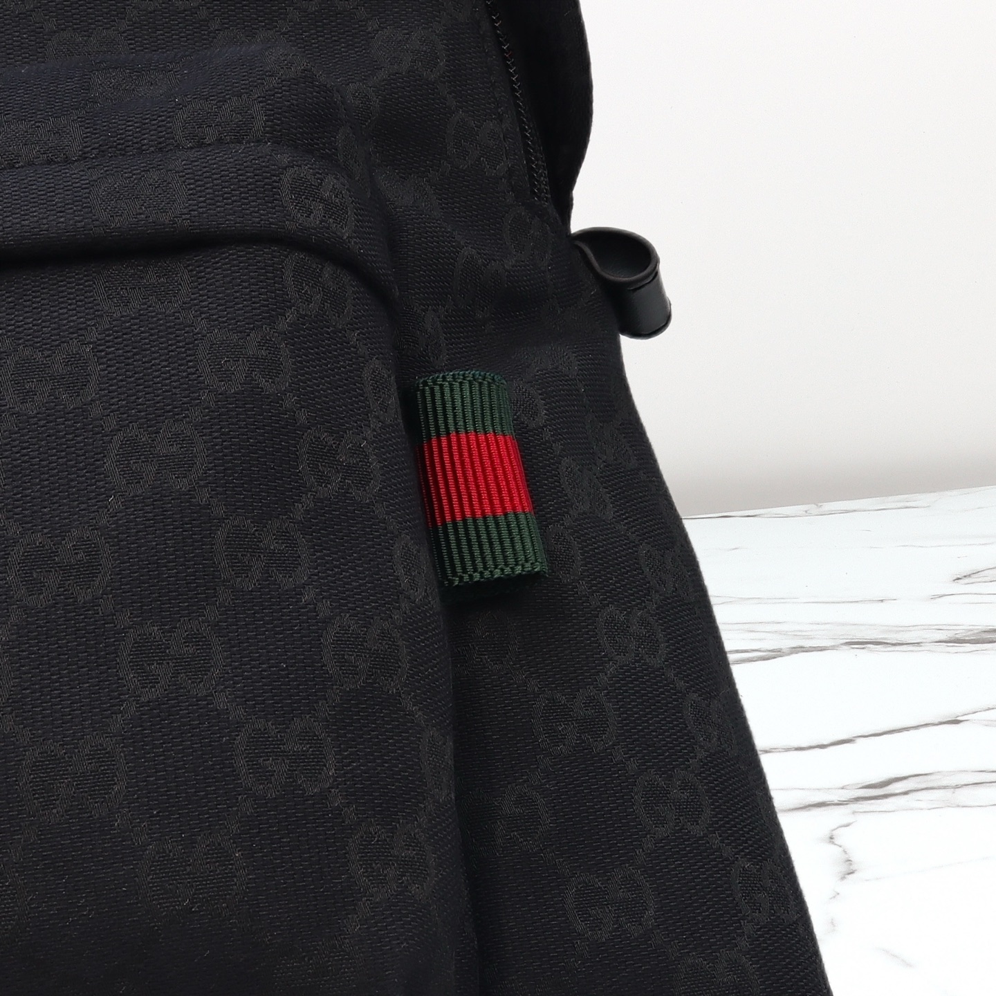 Gucci GG canvas medium backpack 824624 FAEHZ 1042