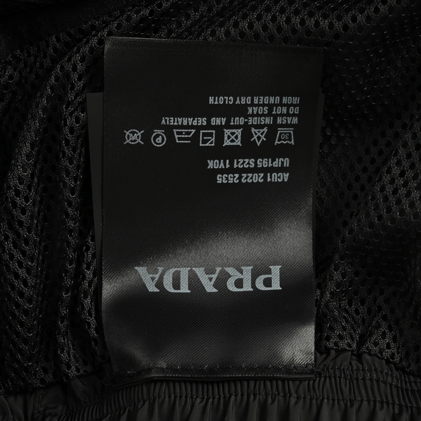 Prada 25ss waist triangle logo beach shorts