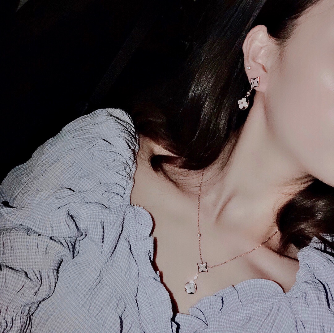 Louis Vuitton COLOR BLOSSOM BB Gold Agate Necklace