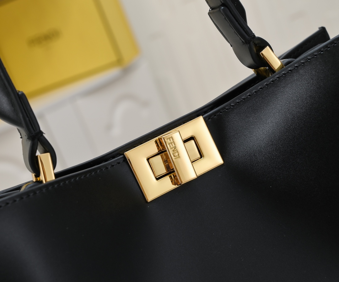FENDI peeekaboo X-Lite series handbag 3306