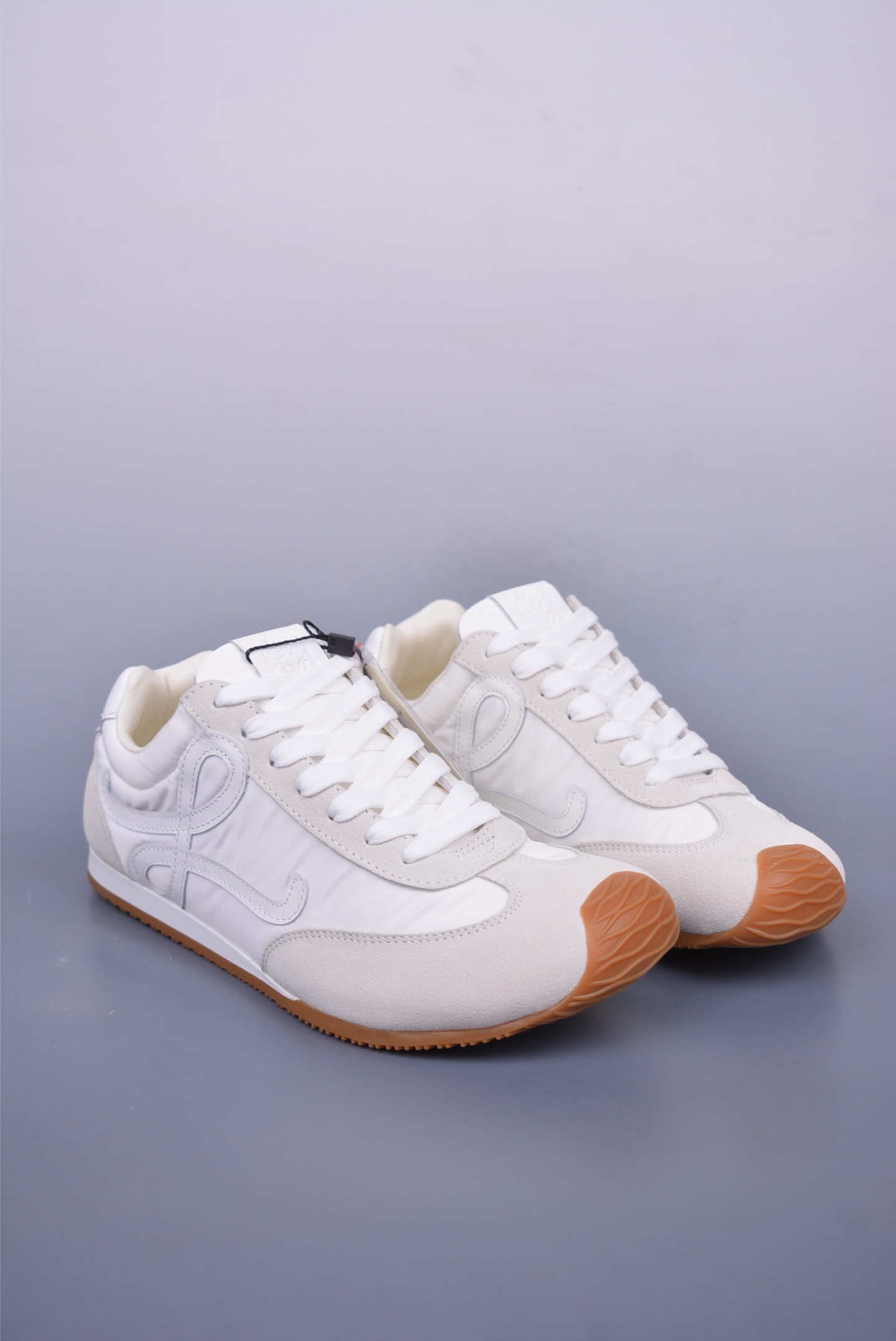 Loewe Ballet Runner 2.0 Sneakers Off-White M816282XB3-2100